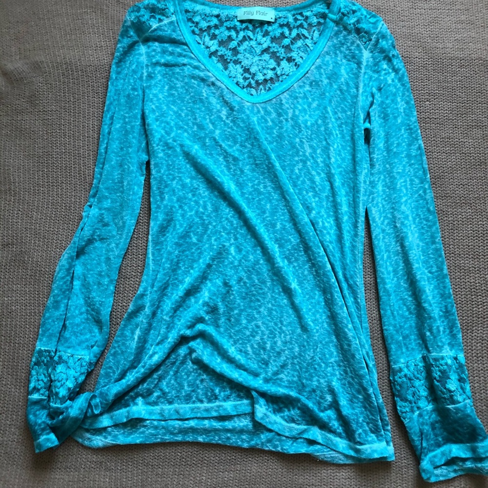 Filly Flair bell-sleeve shirt, lace